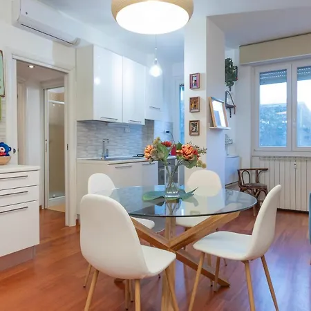 I Host Apartment - Cermenate 9 Milano Esterno foto